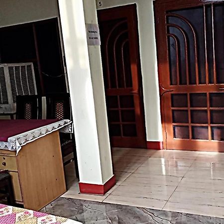 Homestay Comfort Villa Rāmpur 외부 사진
