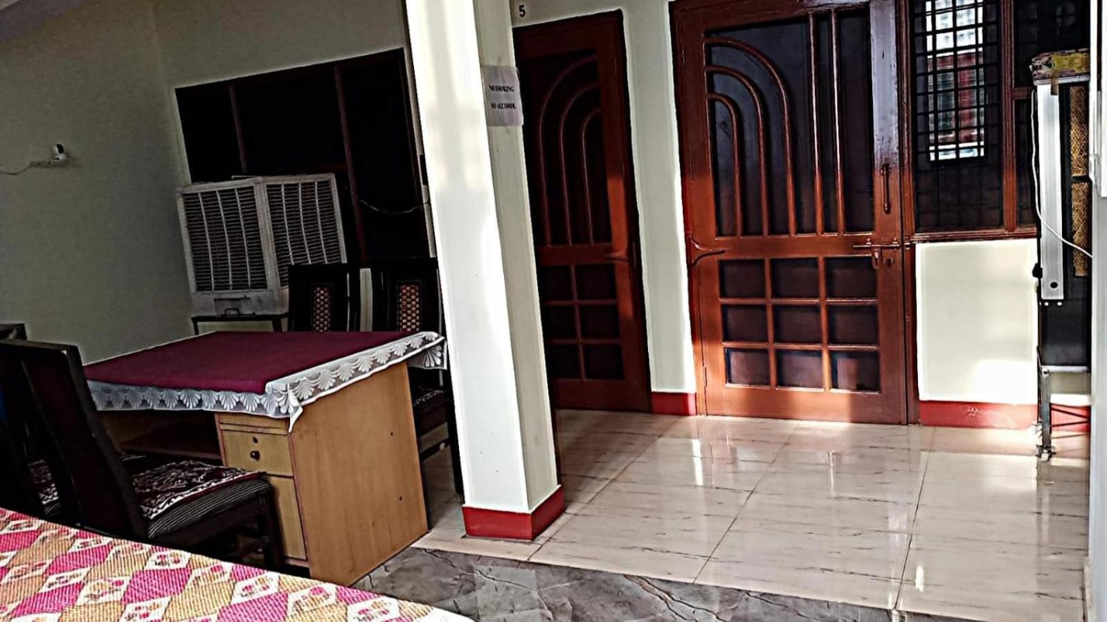 Homestay Comfort Villa Rāmpur 외부 사진
